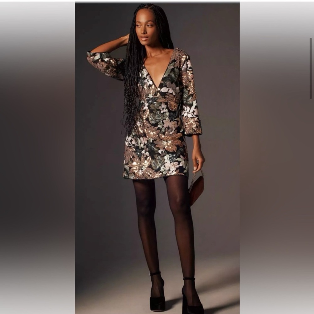 BNWT Anthropologie V-Neck Floral Embroidered Sequin Mini Dress Black Motif